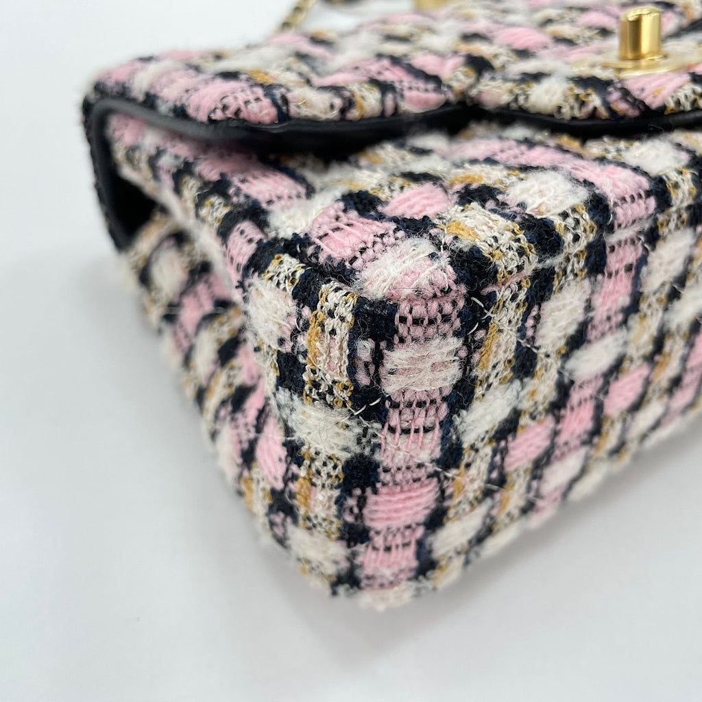 Chanel Shoulder Bag Mini Quilted — view 8