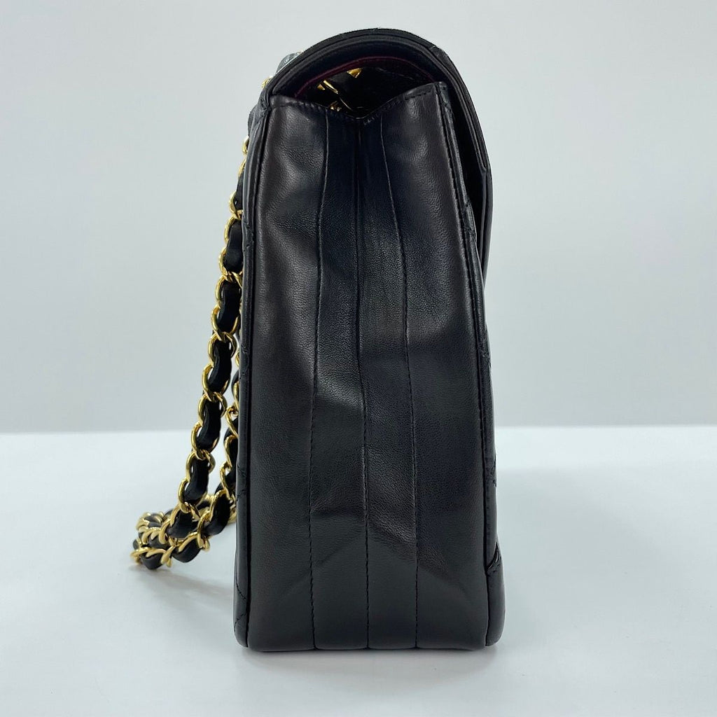 Chanel Shoulder Bag Quilted 25 — view 6