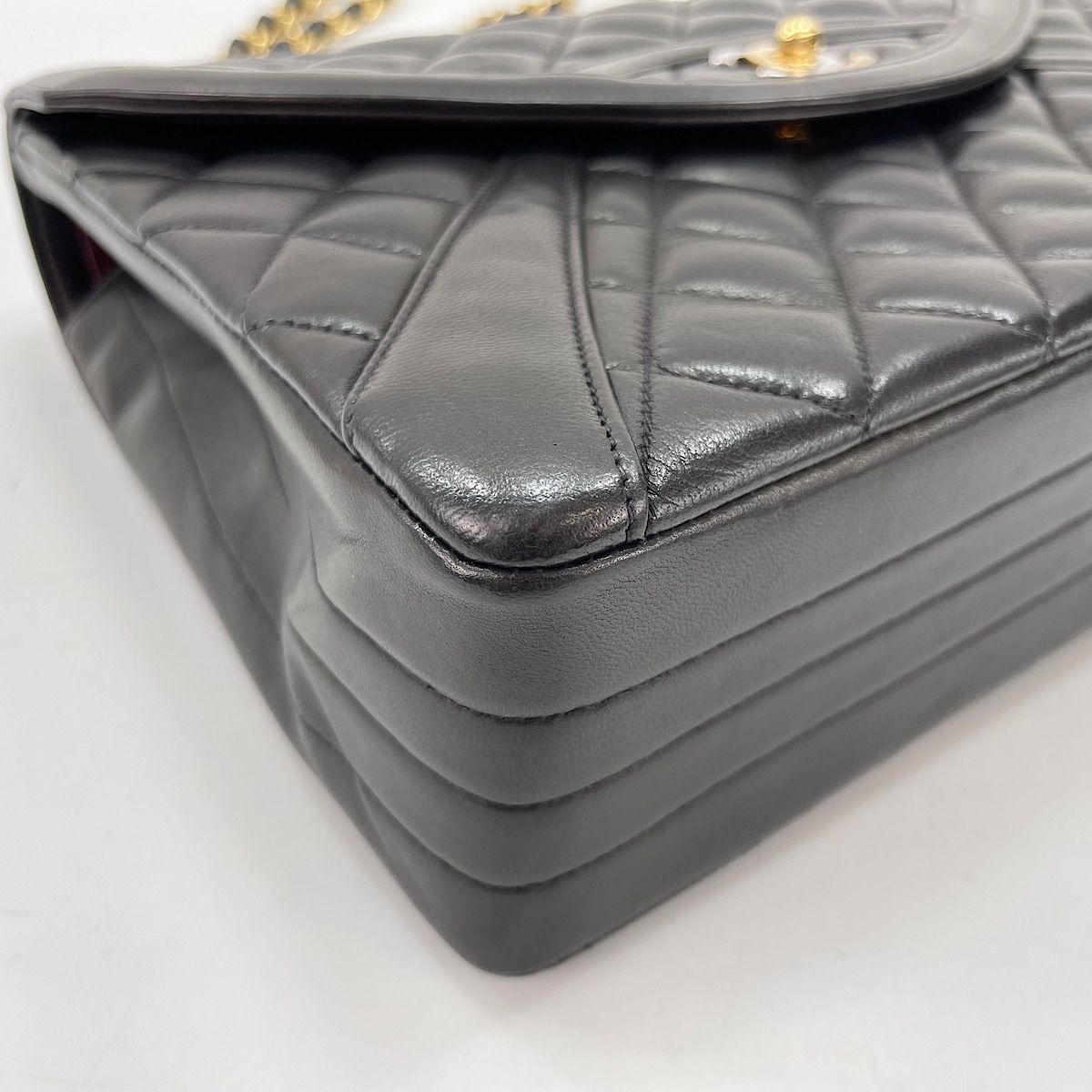 Chanel Shoulder Bag Quilted 25 — view 8