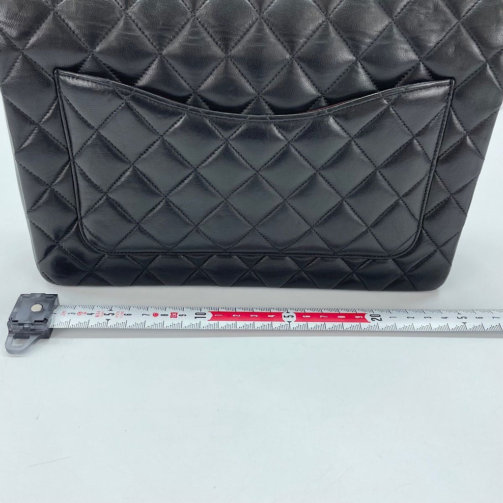 Chanel Shoulder Bag Quilted 25 — view 4