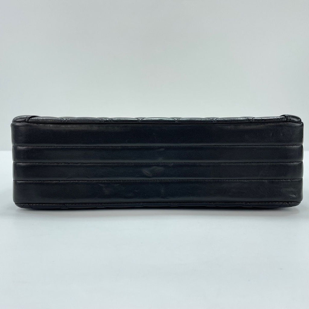 Chanel Shoulder Bag Quilted 25 — view 7