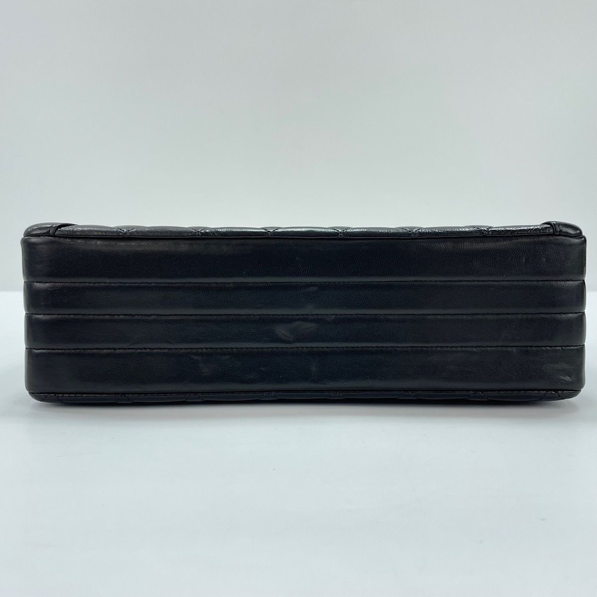 Chanel Shoulder Bag Quilted 25 — view 7