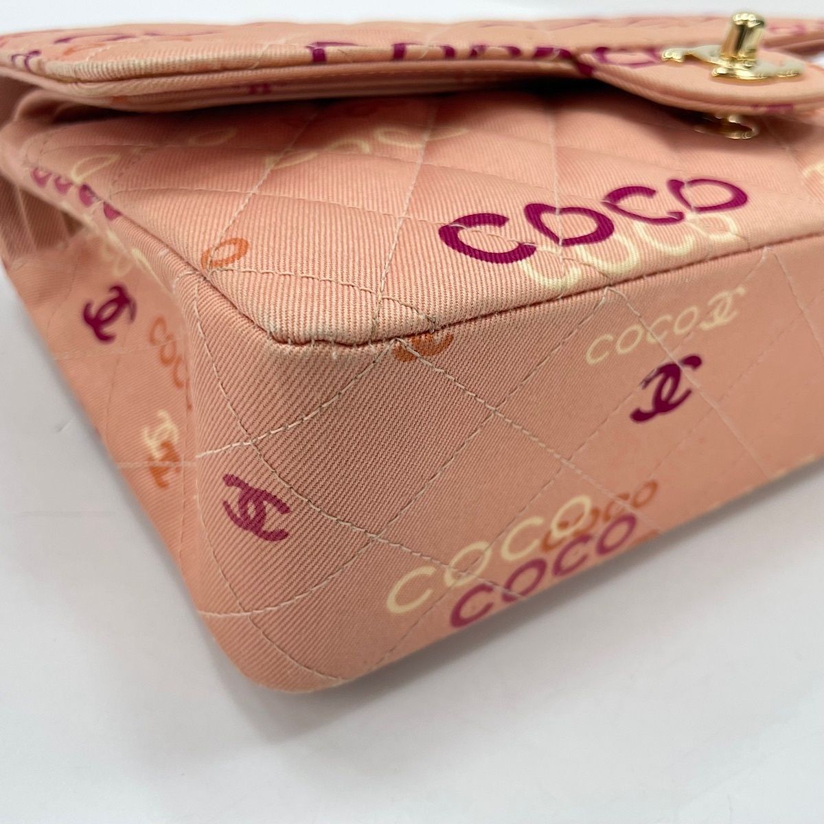 Chanel Shoulder Bag Quilted — view 7