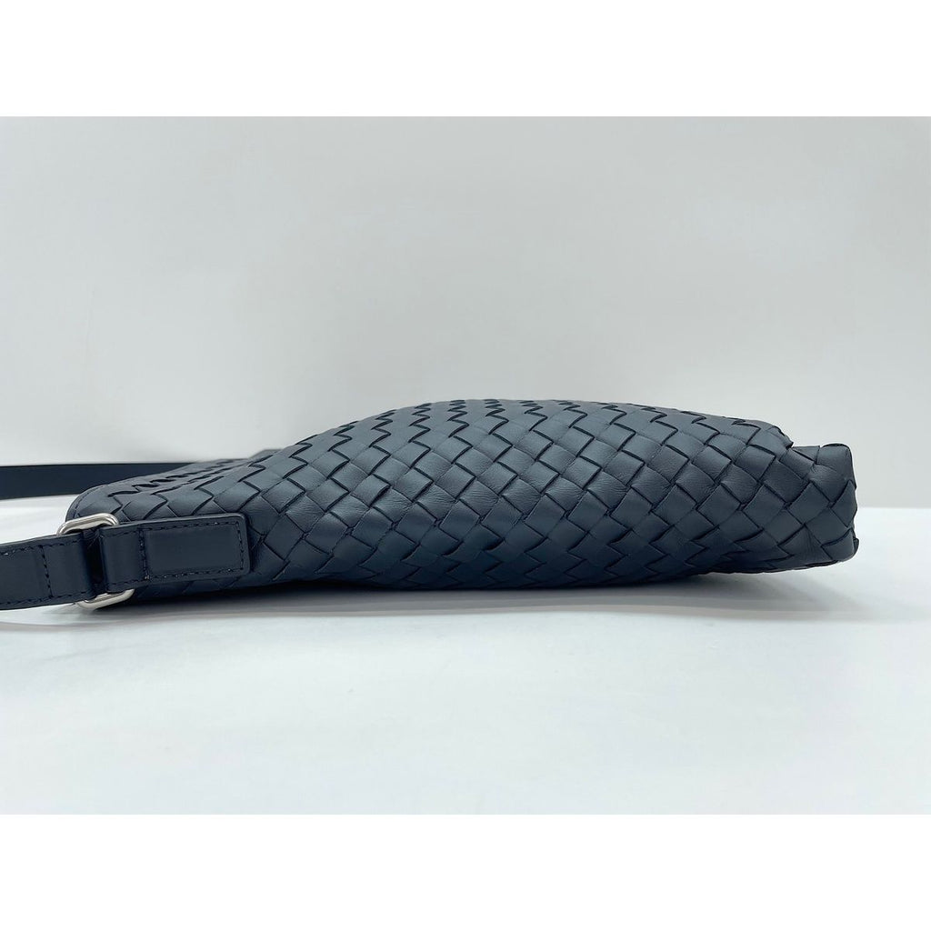 Bottega Veneta Shoulder Bag Intrecciato — view 6