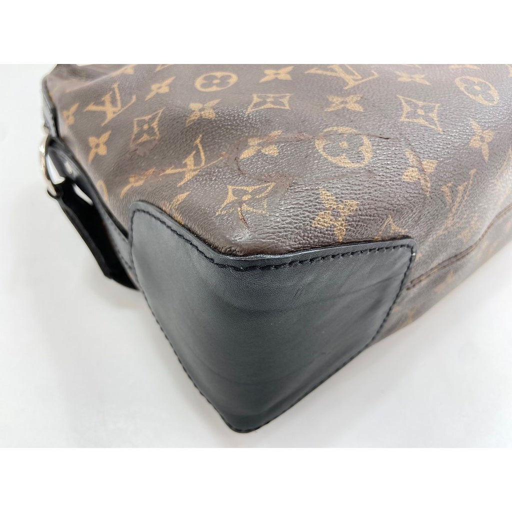 Louis Vuitton Shoulder Bag Torres — view 7