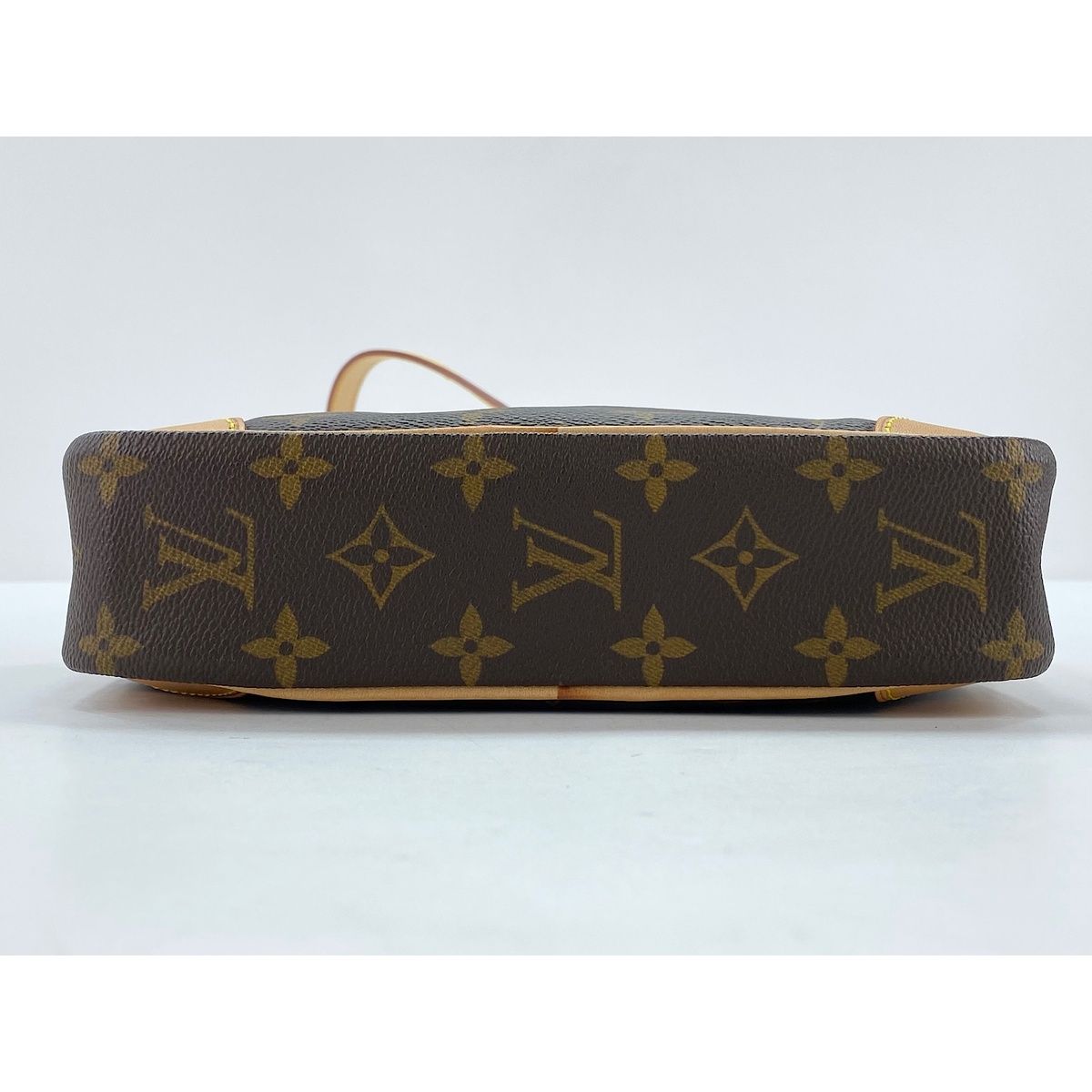 Louis Vuitton Shoulder Bag Trocadero PM — view 6