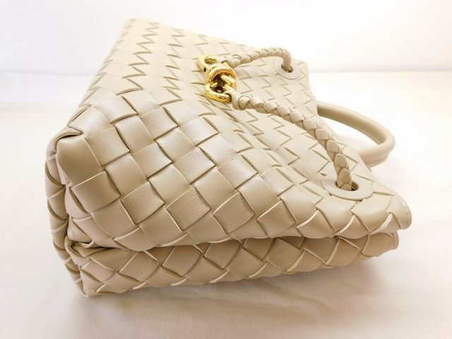 Bottega Veneta Certify of W/craft Small Andiamo Ecru 2-Way — view 3