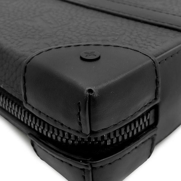 Louis Vuitton Shoulder Bag Soft Trunk Wallet Leather Taurillon Black Matte — view 4