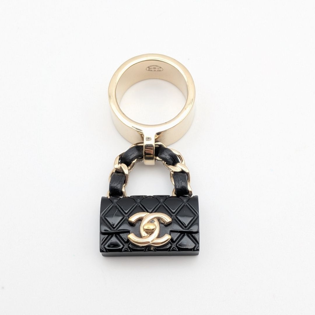 Chanel Ring CC Logo Turnlock Quilted Leather Bag Motif Black Gold 23c