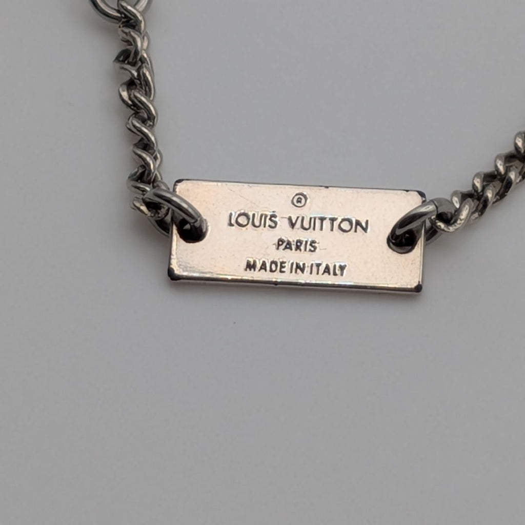 Louis Vuitton Locket Pendant Monogram Silver — view 7