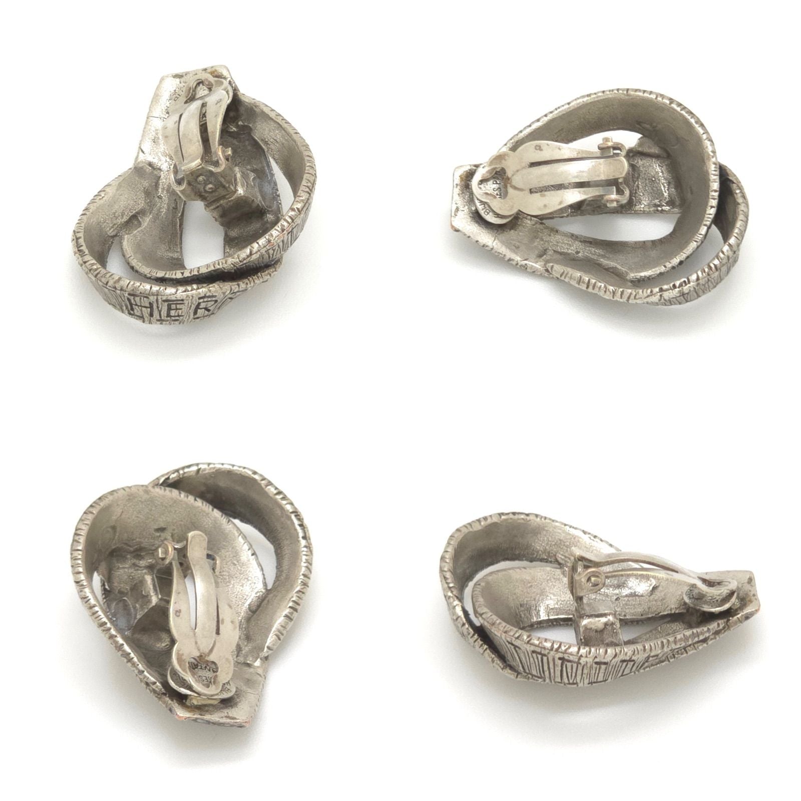Hermes Logo Ribbon Motif Earrings Clip on Silver — view 4