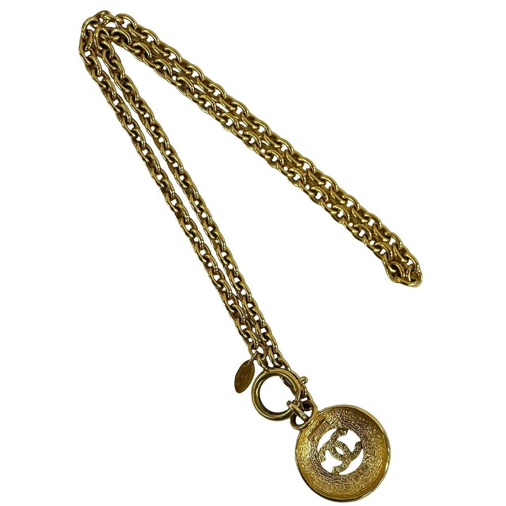 Chanel Vintage CC Logo Motif Chain Pendant Gold — view 6