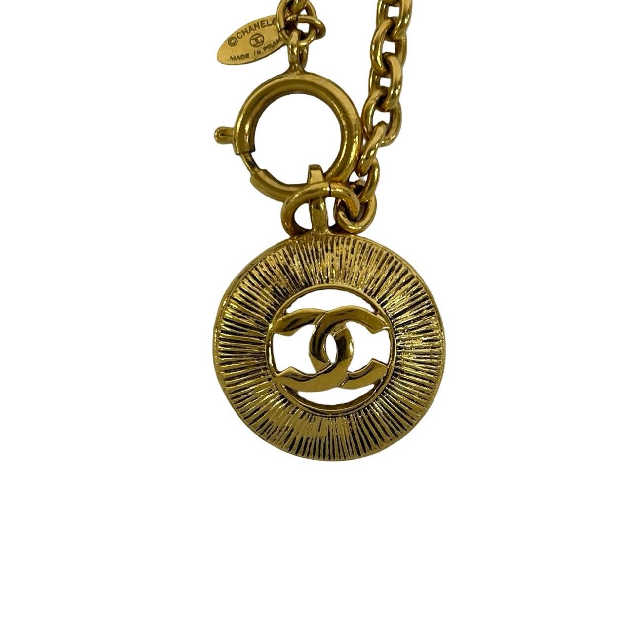 Chanel Vintage CC Logo Motif Chain Pendant Gold — view 4