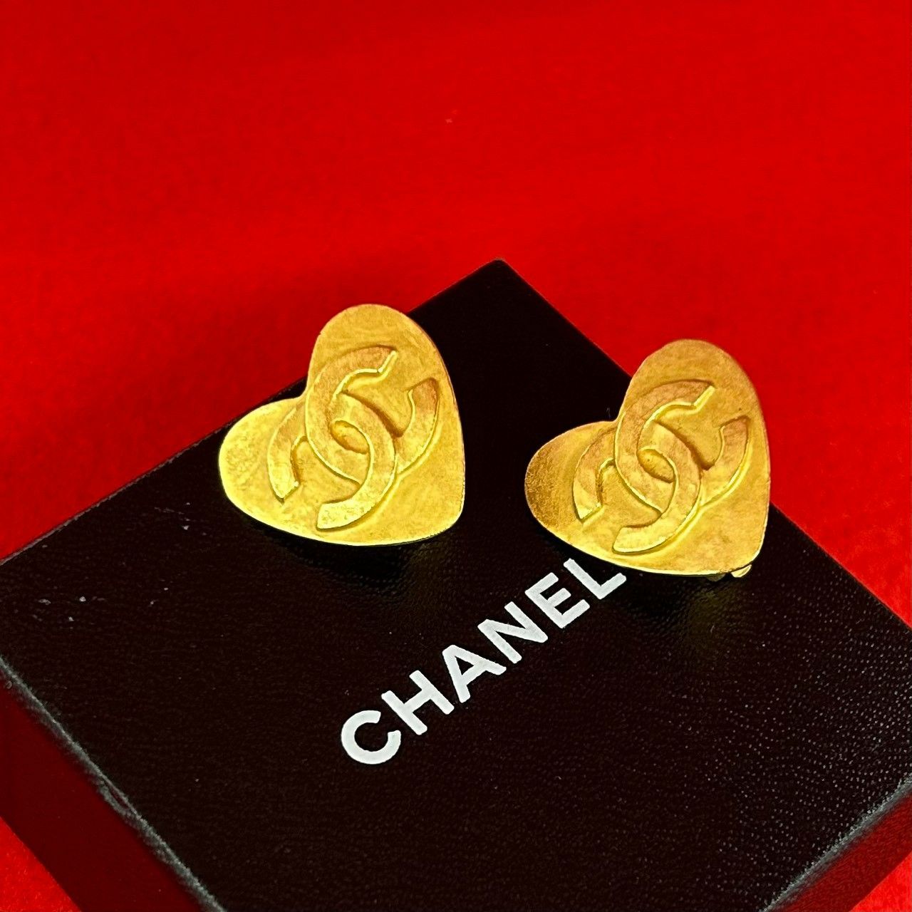 Chanel With Rice CC Logo Heart Motif Earrings Accessory Gold