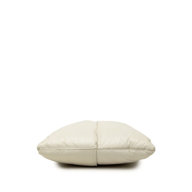 Bottega Veneta Maxi Intrecht Clutch White Leather — view 3