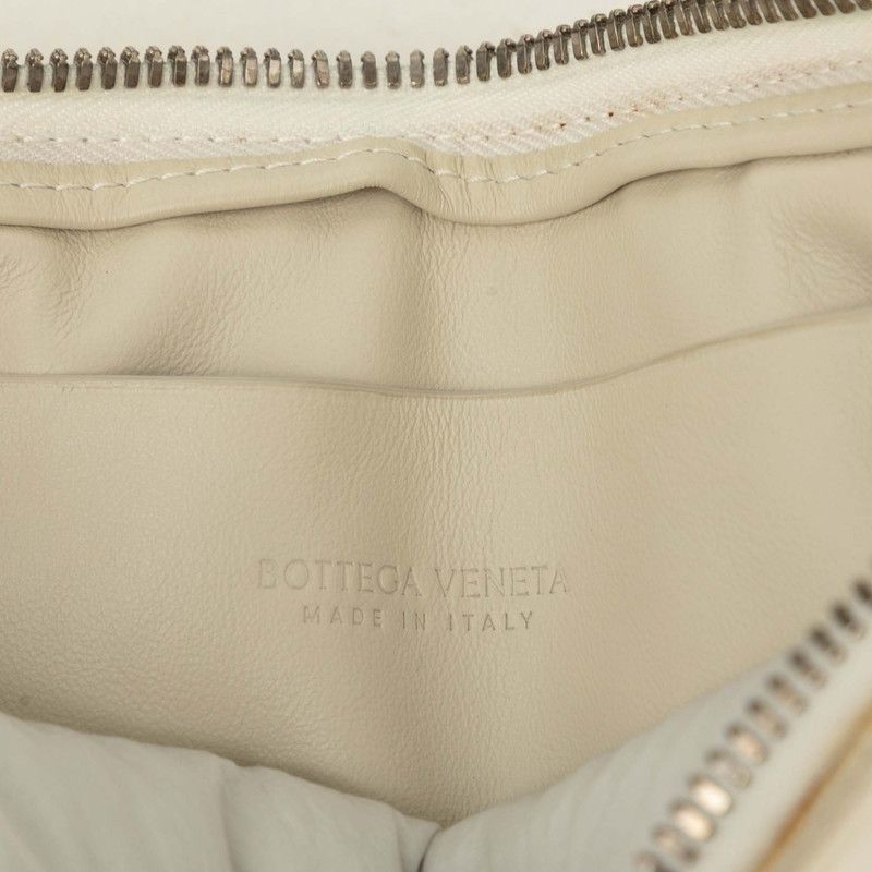 Bottega Veneta Maxi Intrecht Clutch White Leather — view 5