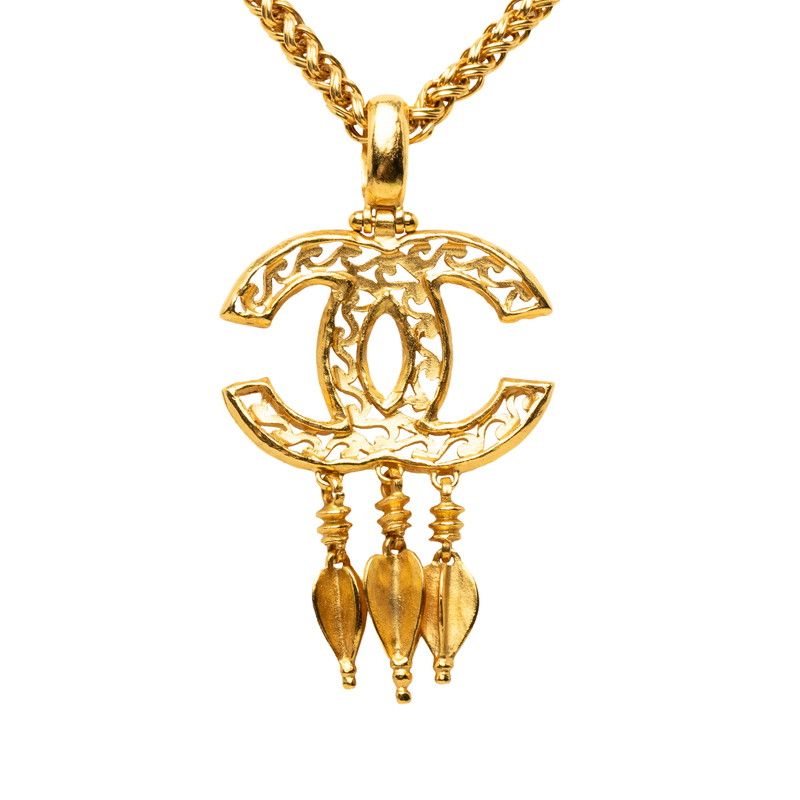 Chanel Vintage CC Logo Rogue Chain Necklace Gold Plated — view 2