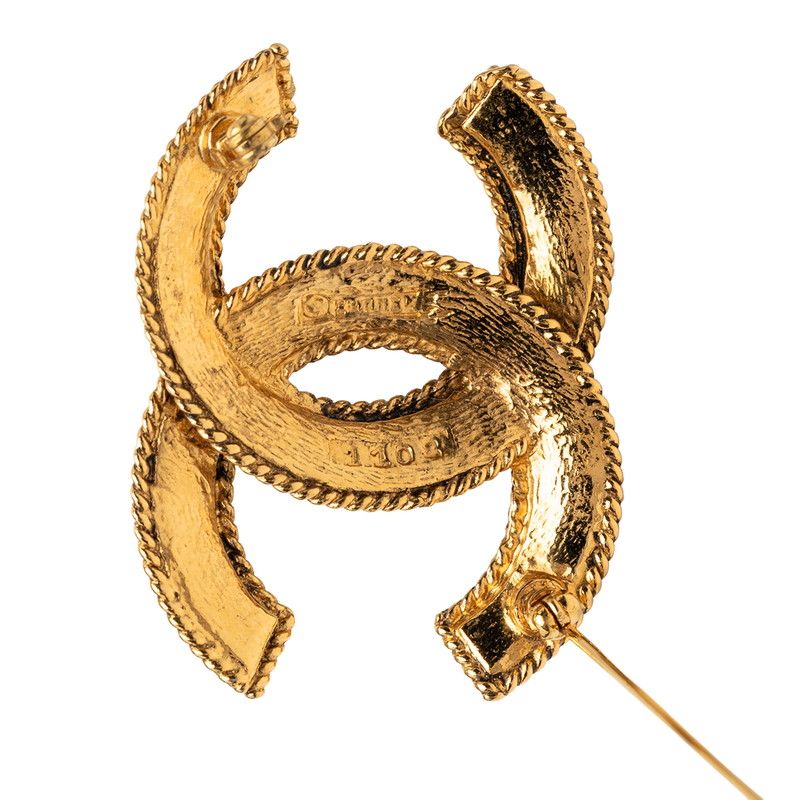 Chanel Vintage CC Logo Brooch Gold Plated — view 3