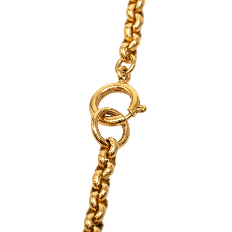 Chanel Vintage CC Logo Heart Motif Rogue Chain Necklace Gold Plated — view 4