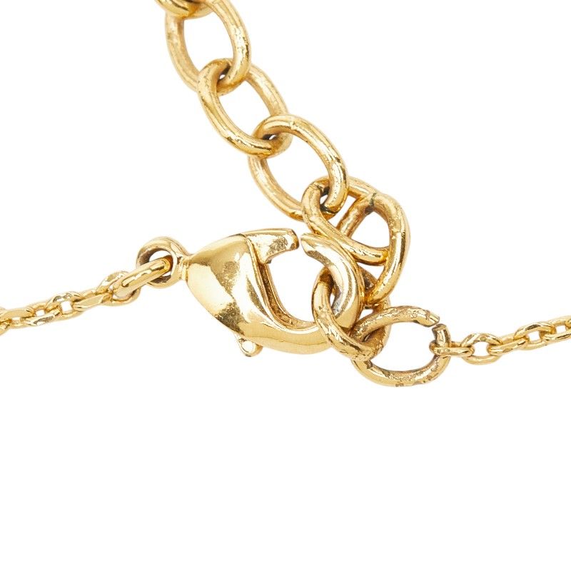 Louis Vuitton LV&me Initial Necklace Gold Plated — view 4