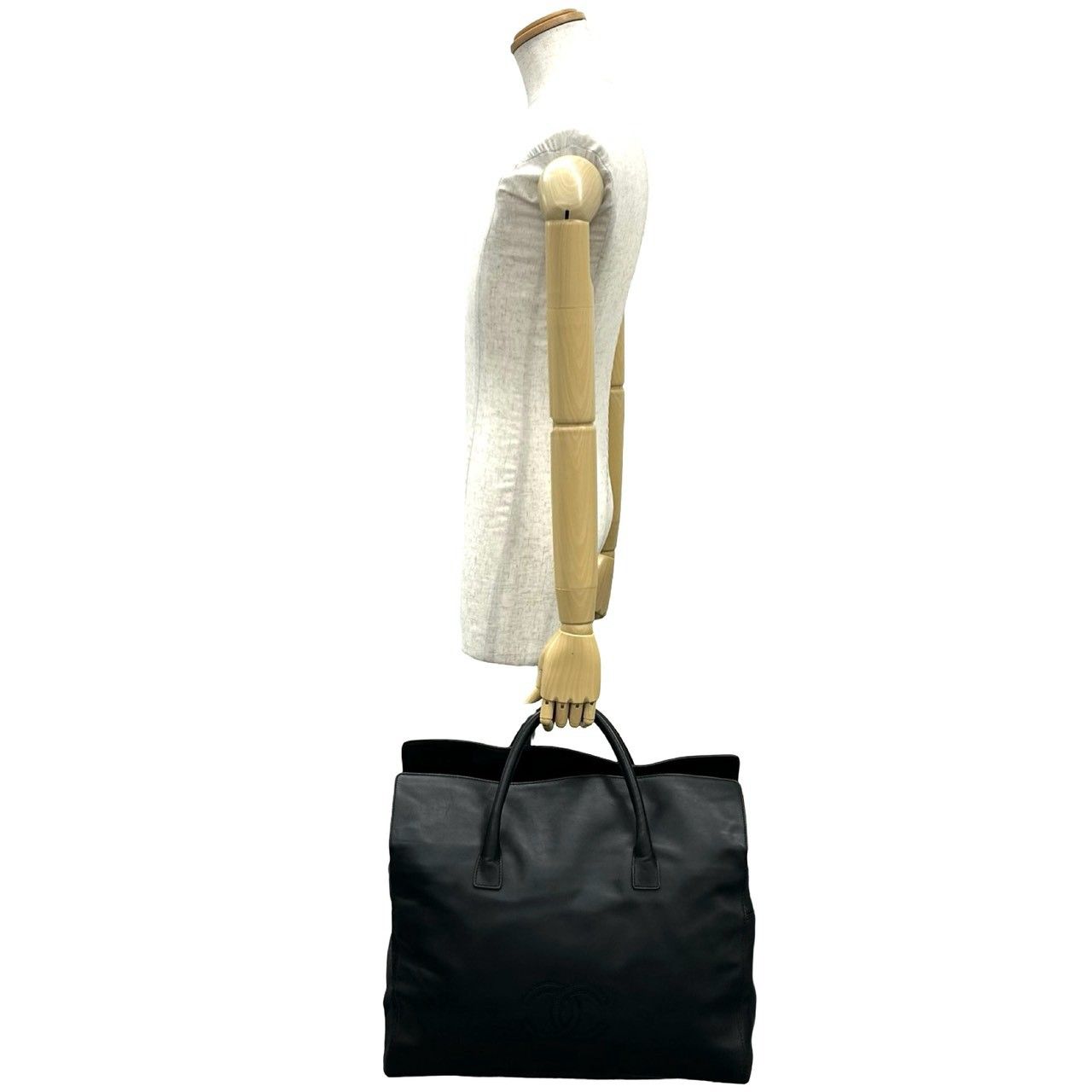 Chanel Card CC Logo Leather Boston Bag Business Black — view 2