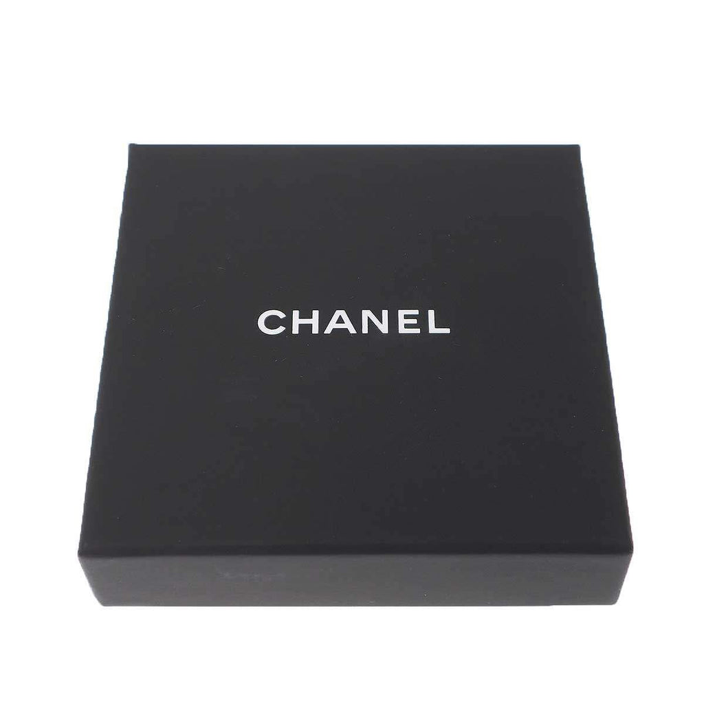 Chanel CC Logo Heart Pearl Bracelet Pink Gold — view 6
