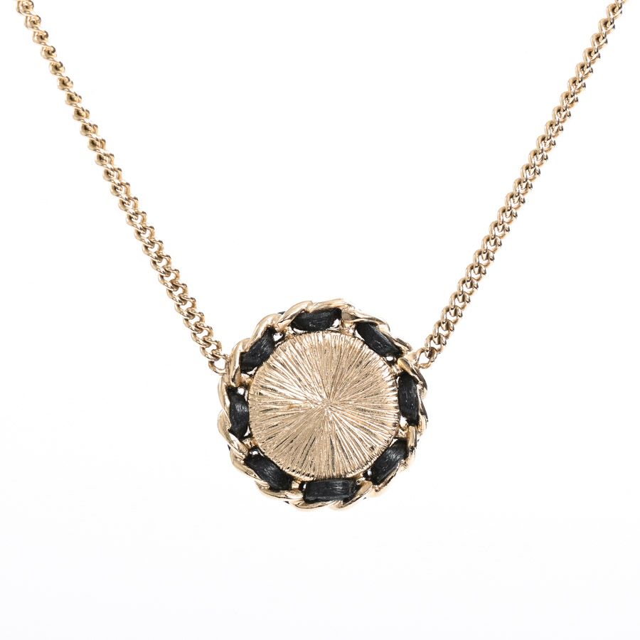 Chanel Necklace Gold — view 3