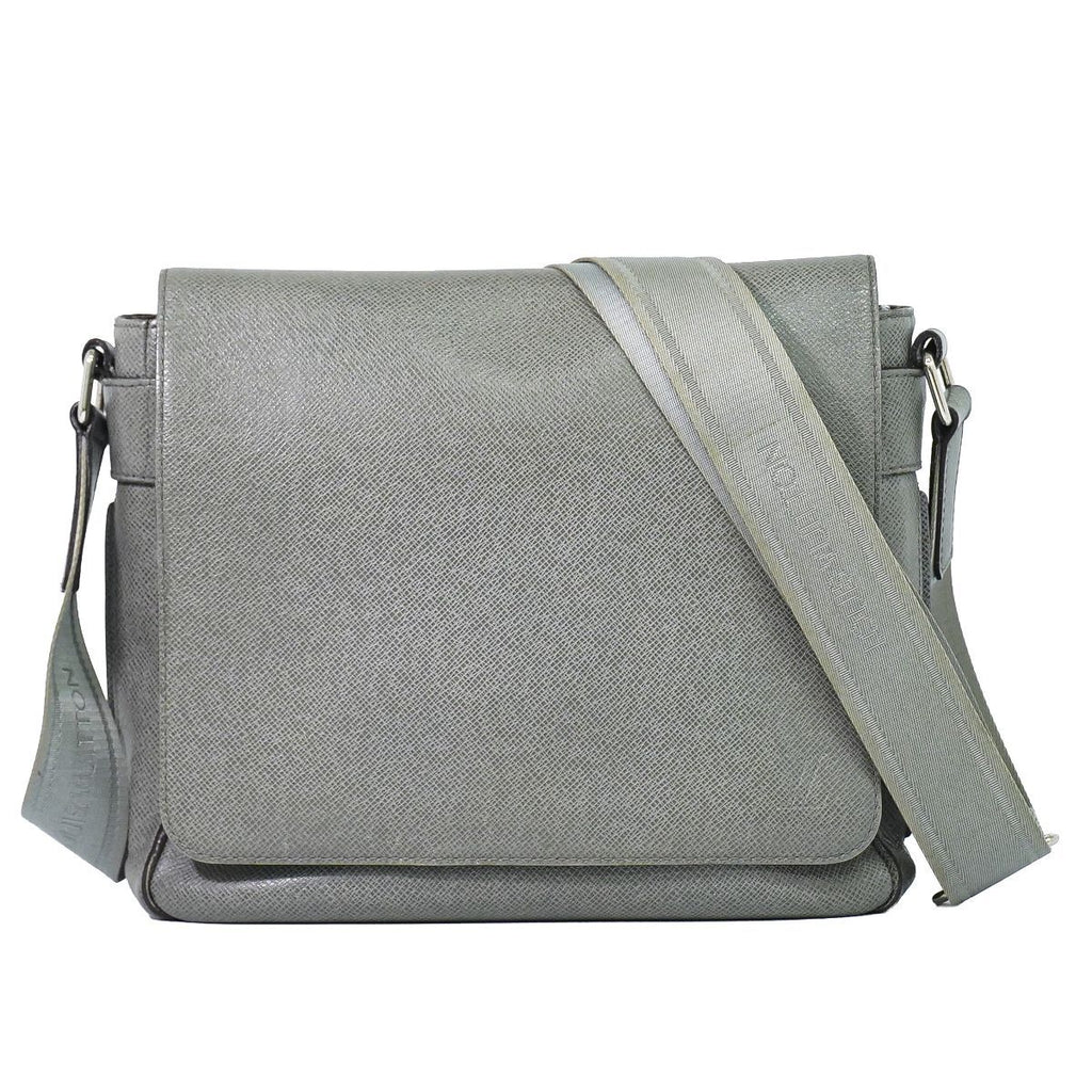 Louis Vuitton LV Roman PM Taiga Leather Shoulder Bag Glacier Gray Vintage