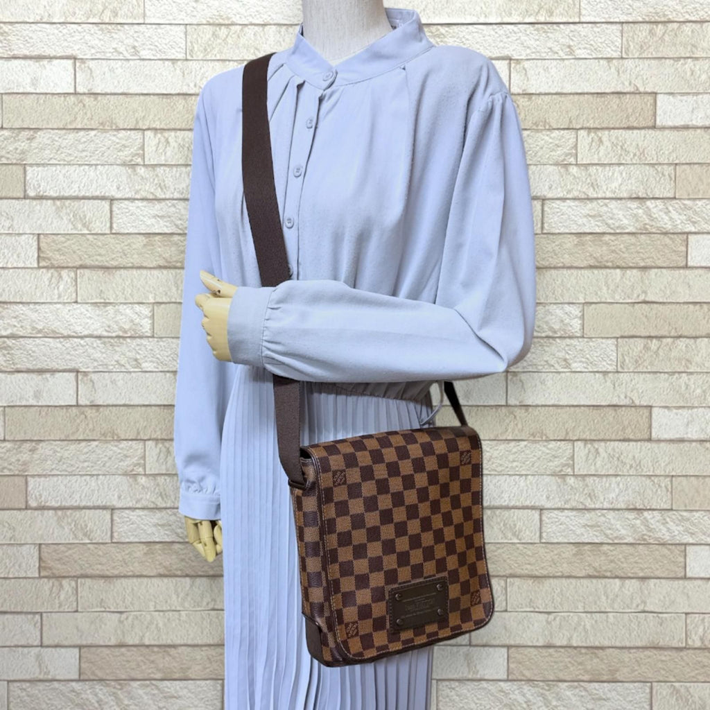 Louis Vuitton Brooklyn PM Damier Shoulder Bag Canvas Brown Vintage — view 2