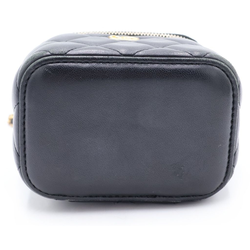 Chanel CC Logo Quilted Lambskin Gold Mini Vanity Chain Shoulder Bag Black — view 4