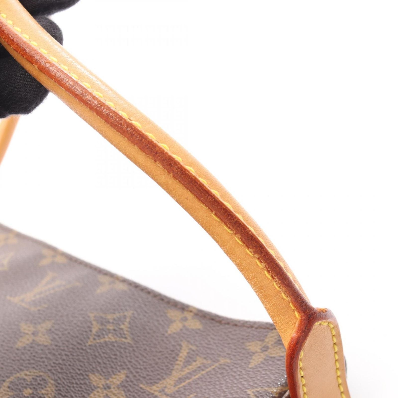 Louis Vuitton Shoulder Bag Looping MM Monogram Canvas Leather — view 7
