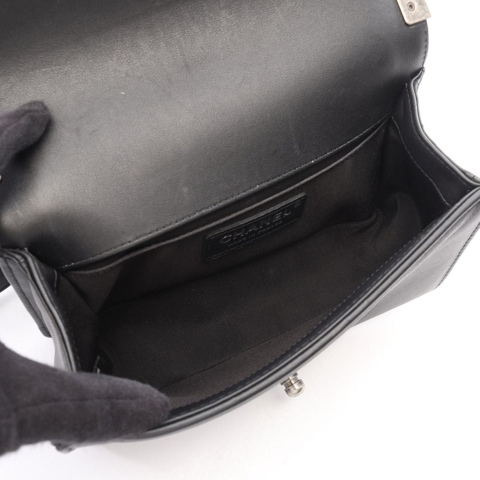 Chanel Shoulder Bag Boy Small Black Caviar Leather Chain Shawl — view 3