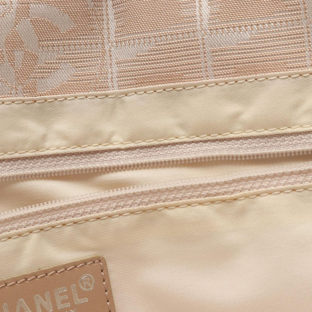 Chanel Tote Bag New Travel Line MM Beige Leather MM — view 6