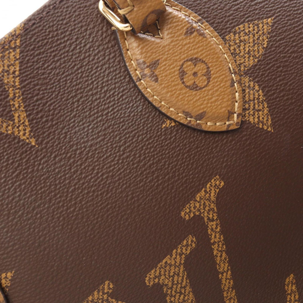 Louis Vuitton Tote Bag On The Go MM Monogram Giant Reverse 2-Way Canvas Leather — view 8