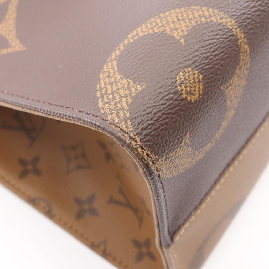 Louis Vuitton Tote Bag On The Go MM Monogram Giant Reverse 2-Way Canvas Leather — view 6