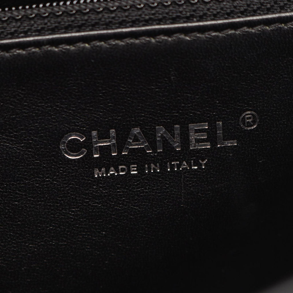 Chanel Shoulder Bag Quilted 2-Way Black Leather Chain — view 4