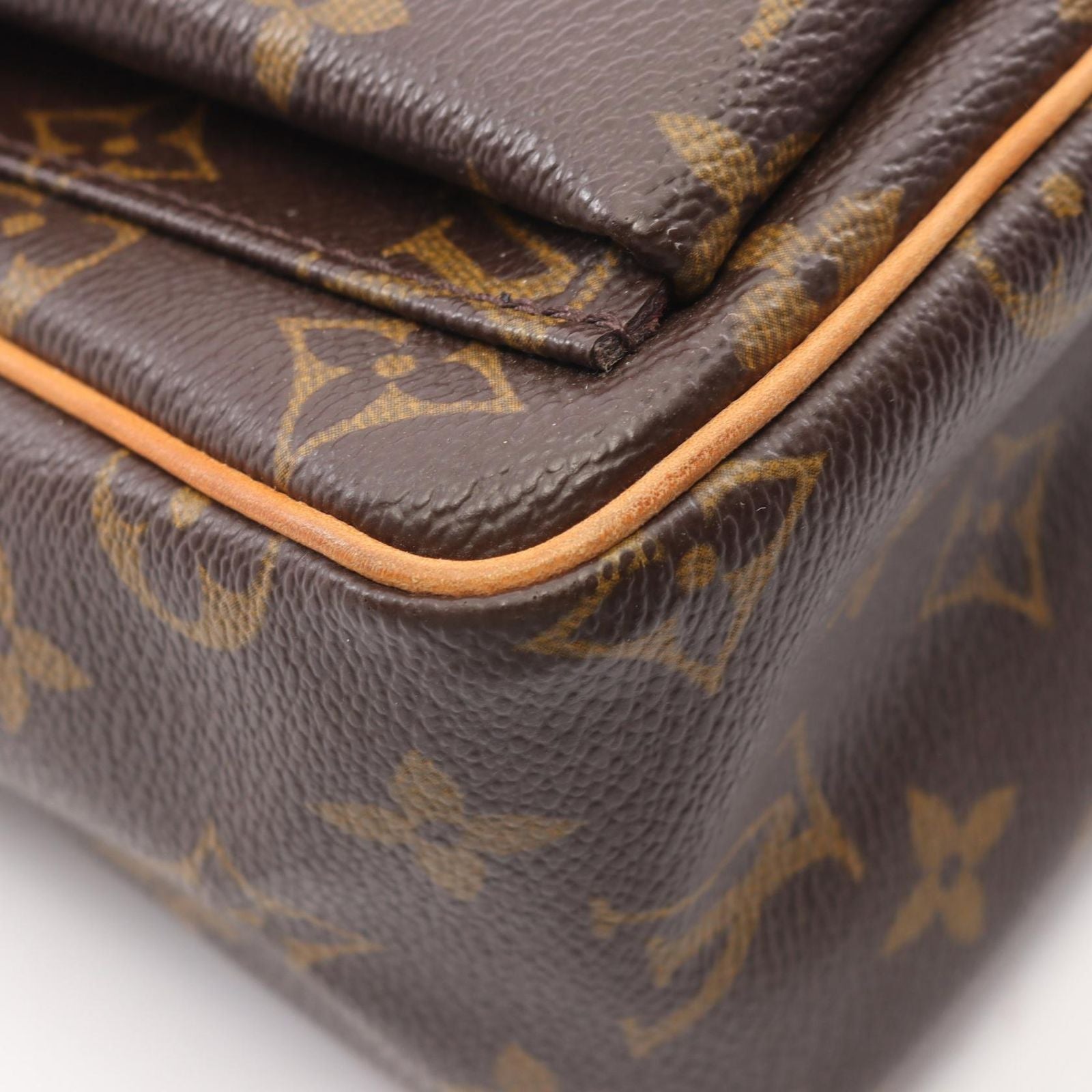 Louis Vuitton Shoulder Bag Viva Cite PM Monogram Canvas Leather — view 6