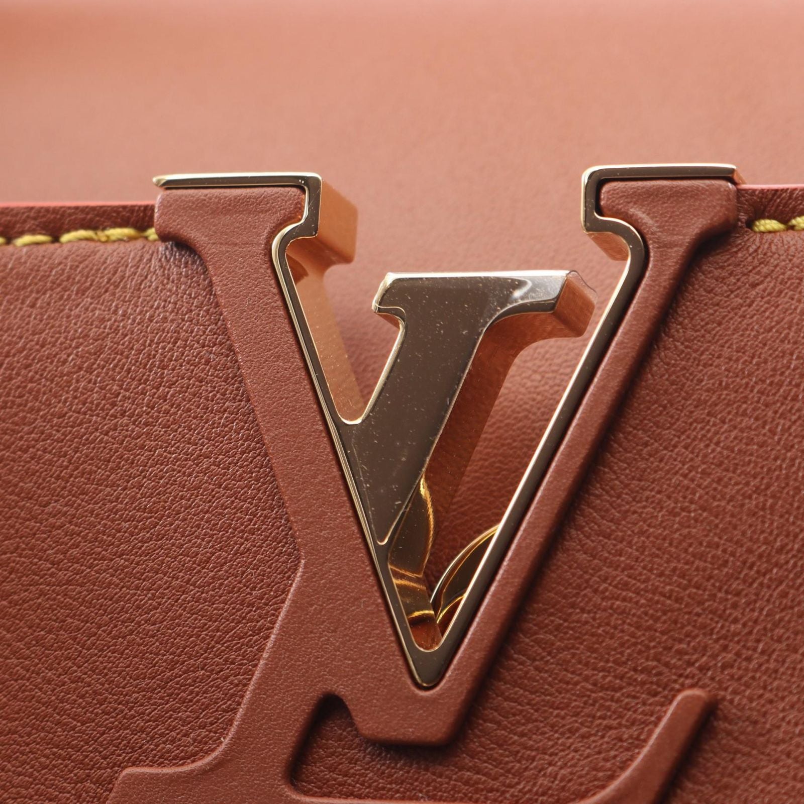 Louis Vuitton Grace Coddington Capucines BB Tan 2-Way Leather Handbag — view 8