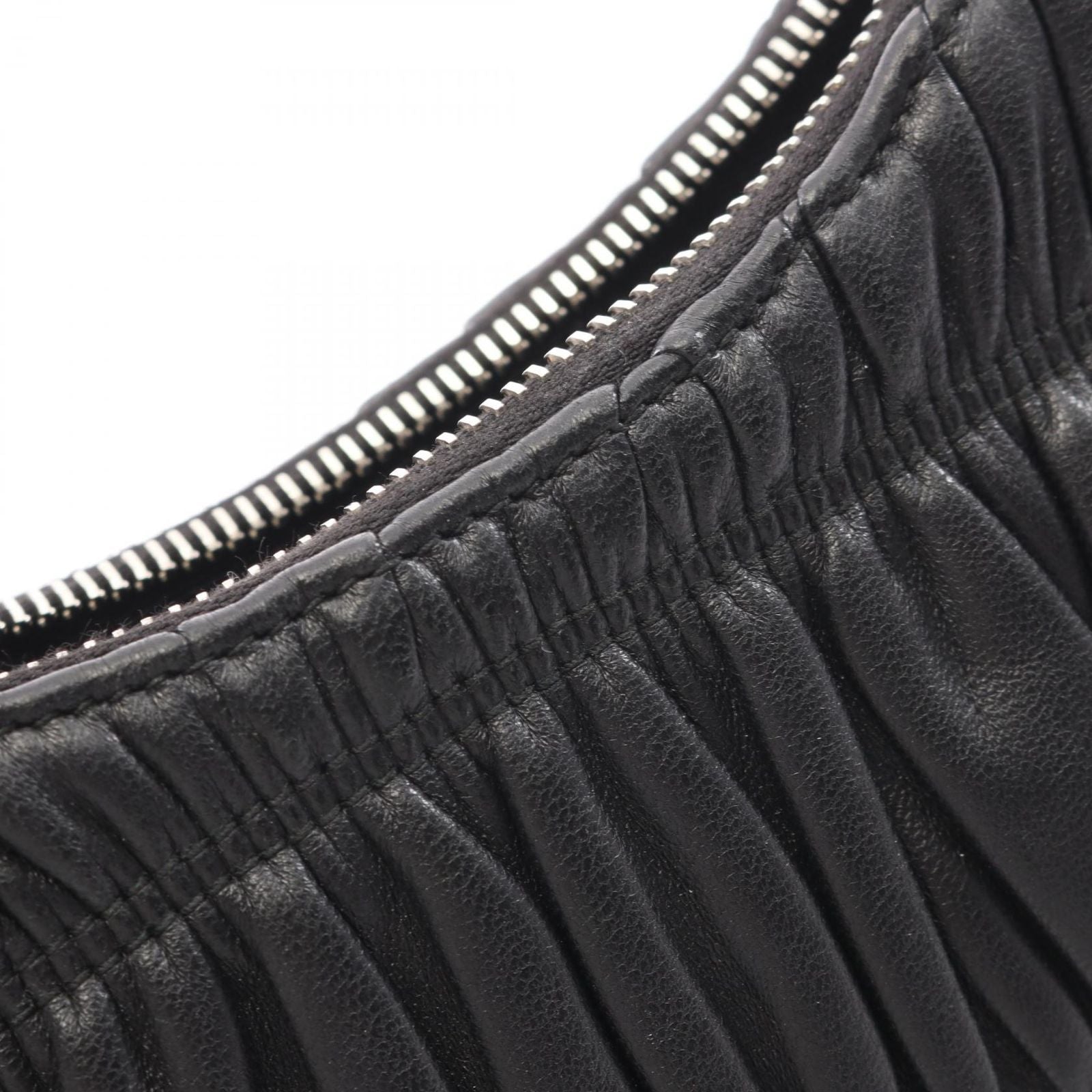Prada Shoulder Bag Re Edition 2-Way Black Leather Re Gathered — view 7