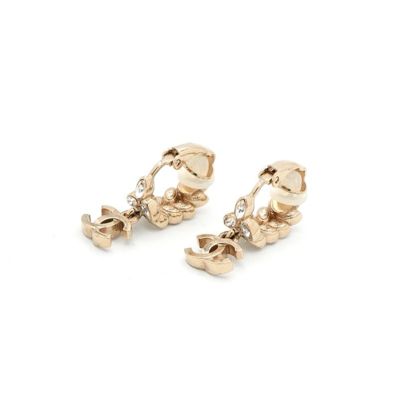 Chanel Earrings Gold CC Logo Rhinestone Leaf Motif — view 3
