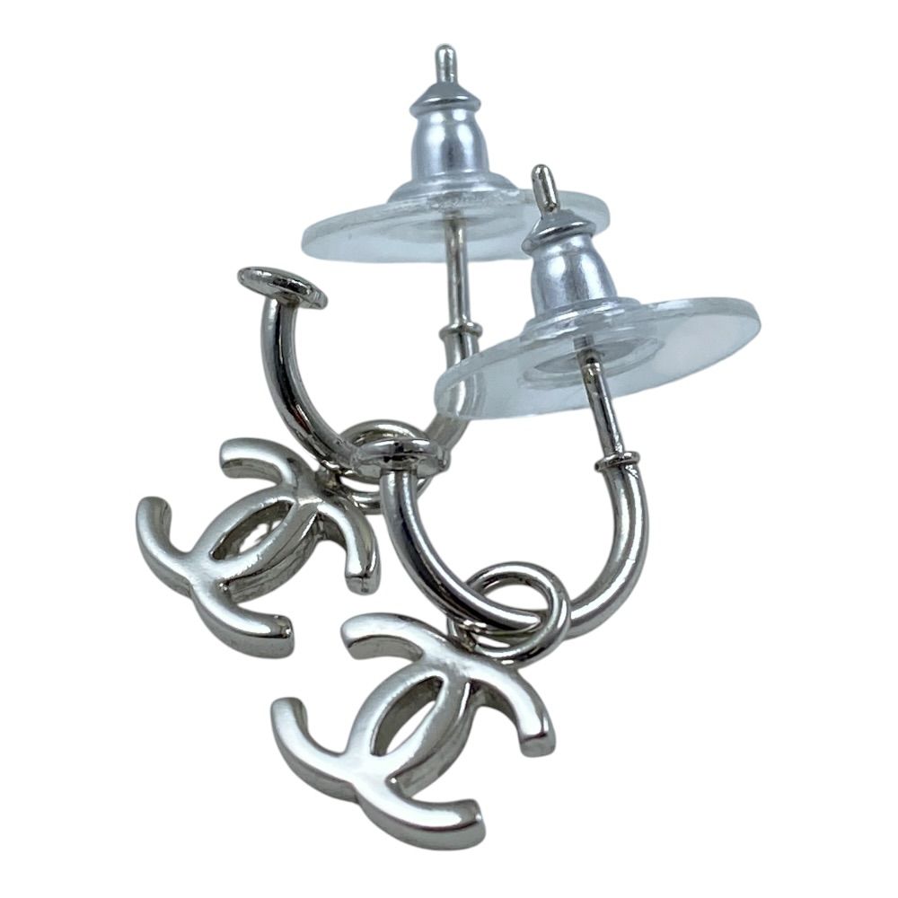 Chanel Swing Earrings CC Logo Accessory Metal Silver — view 3