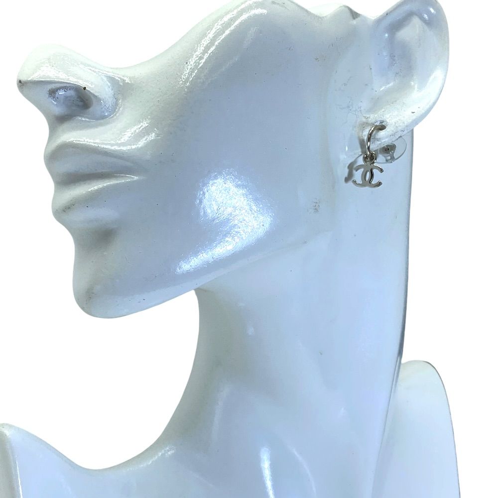 Chanel Swing Earrings CC Logo Accessory Metal Silver — view 8