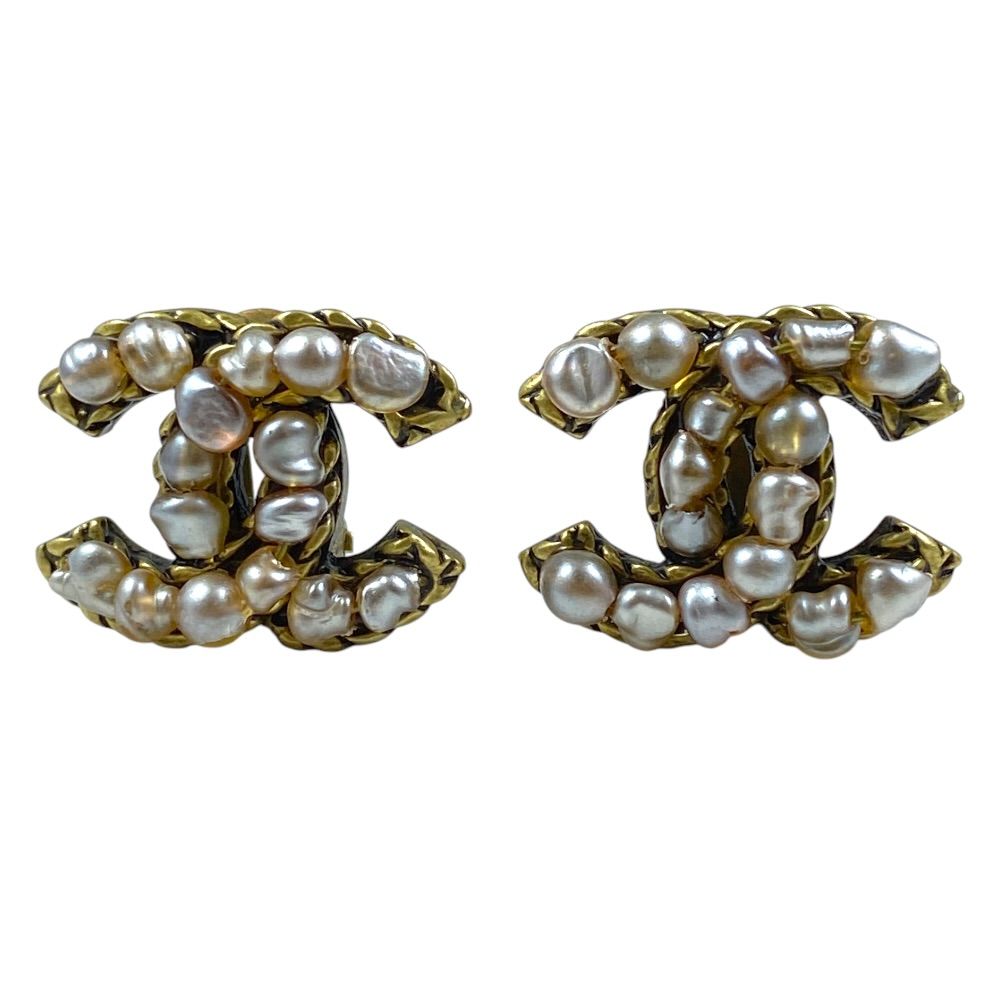 Chanel CC Logo Earrings Vintage Accessory Metal Faux Pearl Gold
