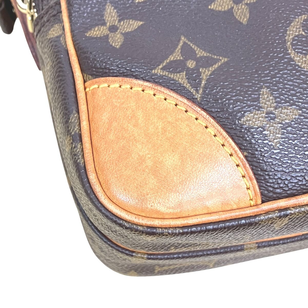 Louis Vuitton Amazon Monogram Shoulder Bag Canvas — view 5