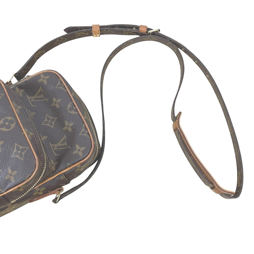 Louis Vuitton Amazon Monogram Shoulder Bag Canvas — view 8