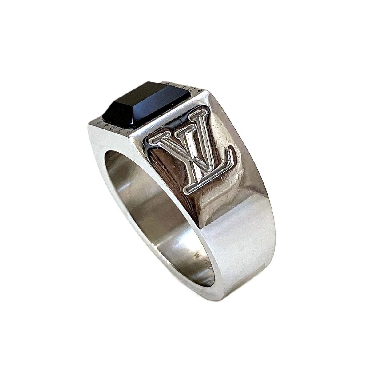 Louis Vuitton Bague Monogram Ring a Creasing Sally Gross Weight — view 5