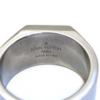 Louis Vuitton Bague Monogram Ring a Creasing Sally Gross Weight — view 2
