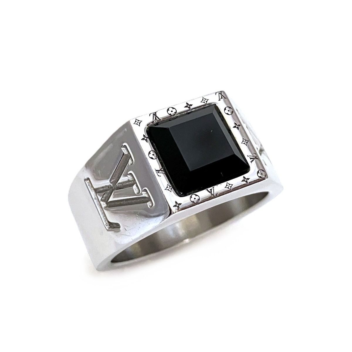 Louis Vuitton Bague Monogram Ring a Creasing Sally Gross Weight — view 6