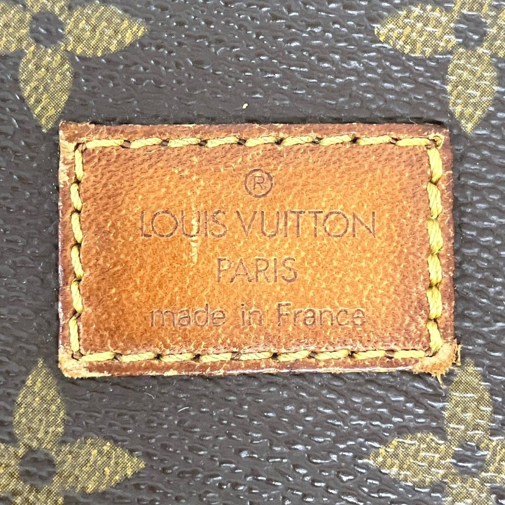 Louis Vuitton Saumur 30 Monogram Shoulder Bag Canvas — view 4