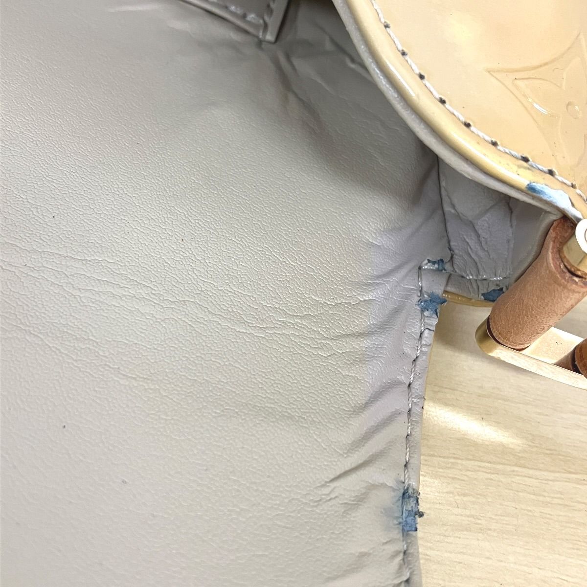 Louis Vuitton Vernis Shoulder Bag Patent Leather Thompson Street — view 7